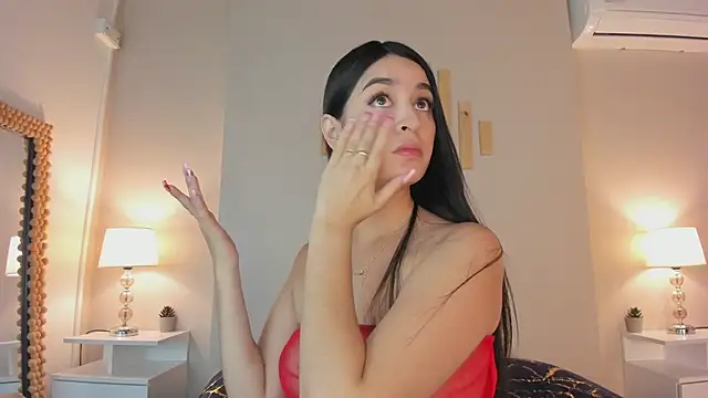 Snapshot of natachadiaz_ chatting on 10.10.25 natachadiaz online show from 10.10.25