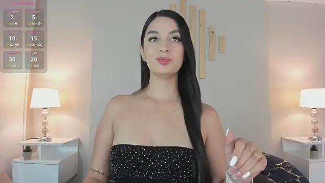 Snapshot of natachadiaz_ chatting on 10.17.25 natachadiaz online show from 10.17.25