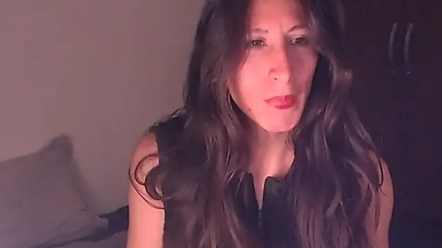 Snapshot of NathaSlave chatting on 07.05.26 NathaSlave online show from 07.05.26
