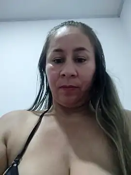 Nala1986 online show from 10.29.25