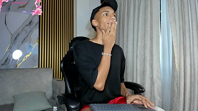 JulienSaint online show from 11.25.25