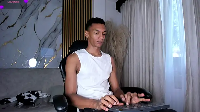 JulienSaint online show from 06.08.26