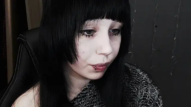 Snapshot of _LUCY_LAVE chatting on 04.02.26 LUCY LAVE online show from 04.02.26