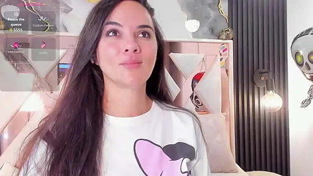 Alijohansonn online show from 10.31.25