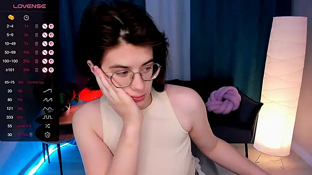 BellaCaress online show from 11.19.25