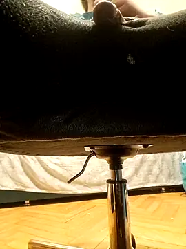 Snapshot of Niptalk84 chatting on 10.20.25 Niptalk84 online show from 10.20.25