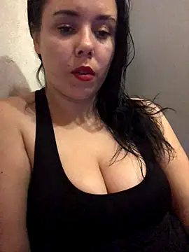 Snapshot of CutieMarine chatting on 11.13.25 CutieMarine online show from 11.13.25