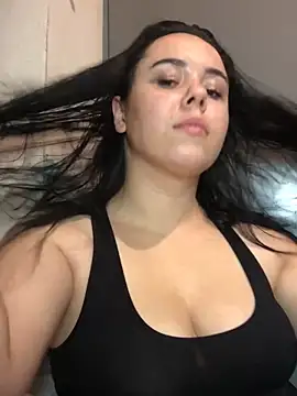 Snapshot of CutieMarine chatting on 11.23.25 CutieMarine online show from 11.23.25