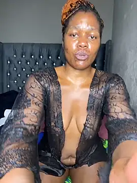 Kikie23 online show from 11.24.25