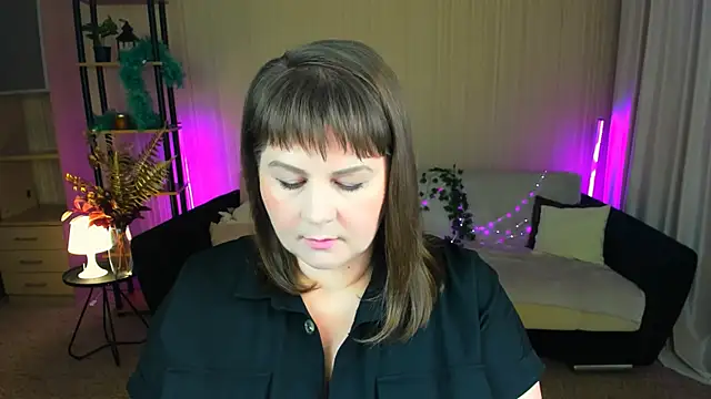 CrystaalStaar online show from 09.08.25