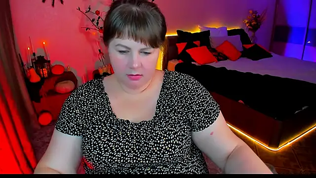 CrystaalStaar online show from 10.28.25