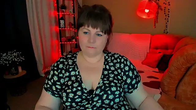 CrystaalStaar online show from 07.05.26