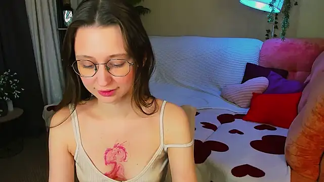 YourLovellyStory online show from 05.30.26
