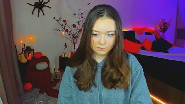 AlluringLookk online show from 10.27.25