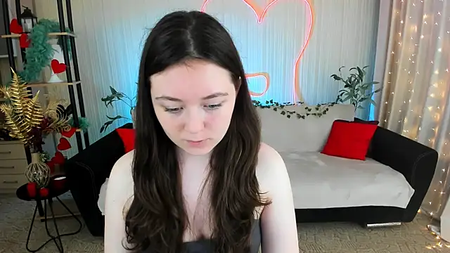 AlluringLookk online show from 06.18.26