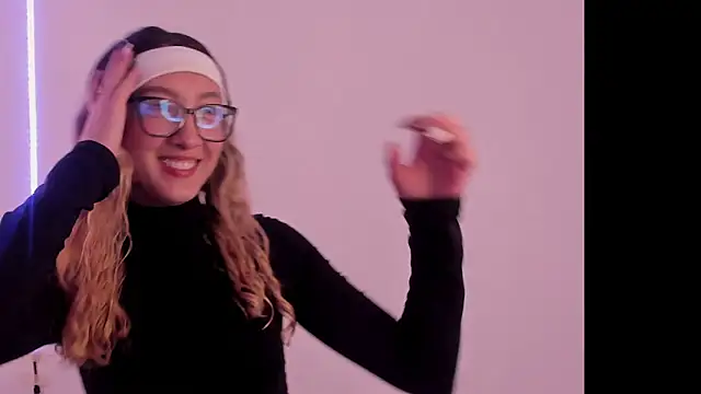 LauMiller online show from 11.04.25