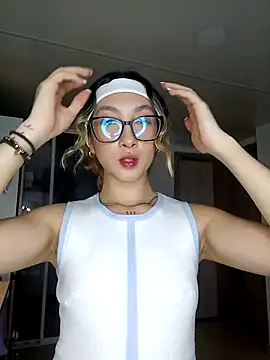 LauMiller online show from 11.24.25