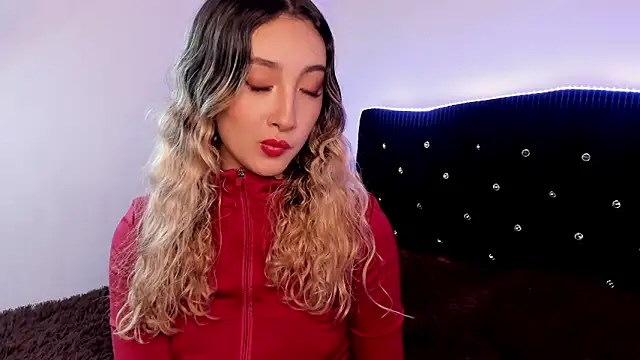 LauMiller online show from 12.14.25