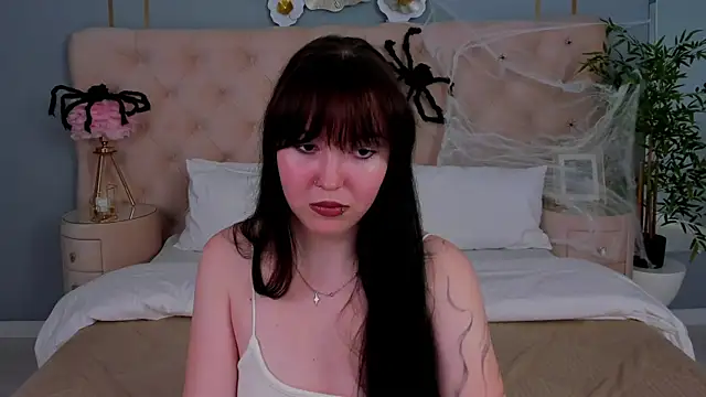 VanessaFields online show from 10.25.25