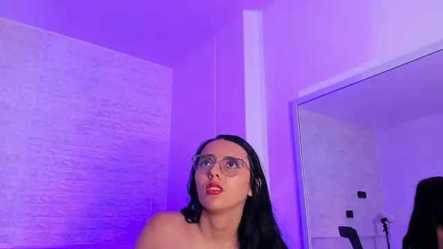 Snapshot of _PENELOPESTAR_ chatting on 10.26.25 PENELOPESTAR online show from 10.26.25