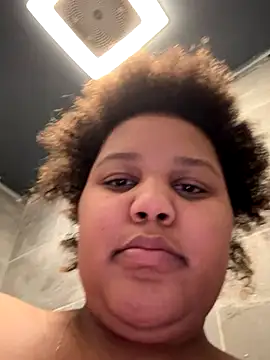 chocolate bella online show from 11.25.25