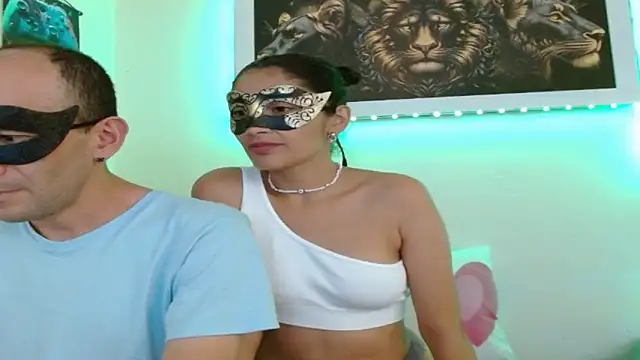 Snapshot of coplehot27 chatting on 03.01.26 coplehot27 online show from 03.01.26