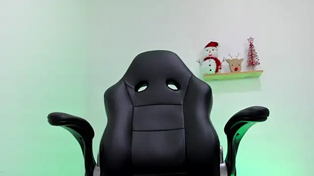 Mikecooper online show from 12.21.25