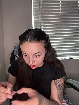 CharmingMaddie online show from 04.27.26
