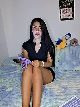 Snapshot of 0Bonni1 chatting on 12.04.25 0Bonni1 online show from 12.04.25