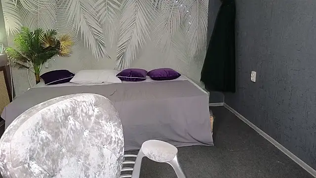 Snapshot of Sabina_Ros chatting on 09.23.25 Sabina Ros online show from 09.23.25