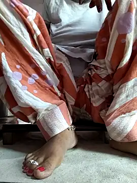 Love-pari077 online show from 10.15.25