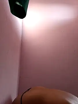 Snapshot of Love-pari077 chatting on 02.14.26 Love-pari077 online show from 02.14.26