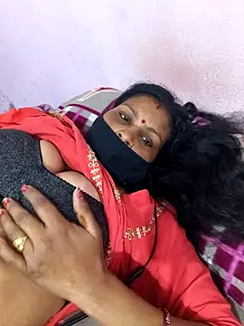 Snapshot of Love-pari077 chatting on 02.20.26 Love-pari077 online show from 02.20.26