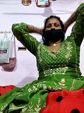 Snapshot of Love-pari077 chatting on 02.23.26 Love-pari077 online show from 02.23.26