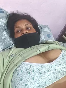 Snapshot of Love-pari077 chatting on 03.05.26 Love-pari077 online show from 03.05.26