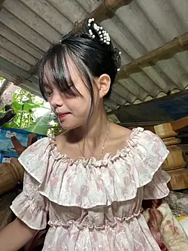 Snapshot of AdamLazis chatting on 09.09.25 AdamLazis online show from 09.09.25