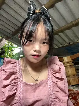 Snapshot of AdamLazis chatting on 09.10.25 AdamLazis online show from 09.10.25