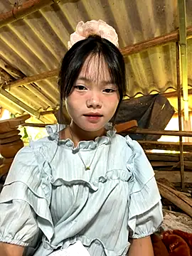 Snapshot of AdamLazis chatting on 09.20.25 AdamLazis online show from 09.20.25