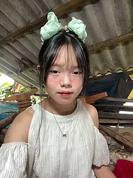 Snapshot of AdamLazis chatting on 10.16.25 AdamLazis online show from 10.16.25