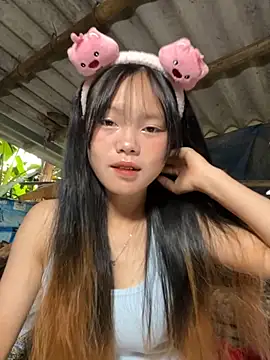 Snapshot of AdamLazis chatting on 10.22.25 AdamLazis online show from 10.22.25