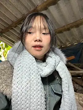 Snapshot of AdamLazis chatting on 11.24.25 AdamLazis online show from 11.24.25