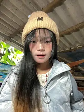 Snapshot of AdamLazis chatting on 11.27.25 AdamLazis online show from 11.27.25