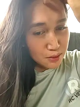 Romantic Sabrina online show from 11.04.25