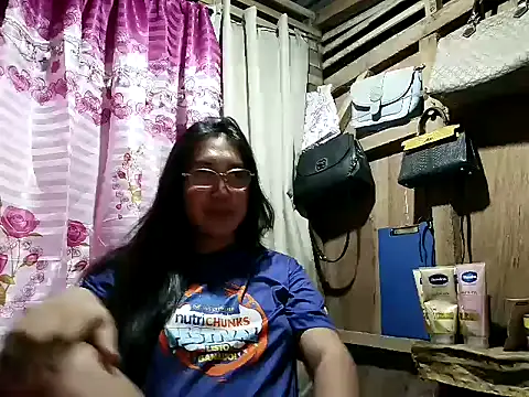 Snapshot of Romantic_Sabrina chatting on 08.03.26 Romantic Sabrina online show from 08.03.26