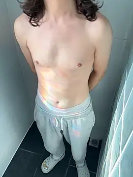 Frankieyyy1 online show from 09.29.25