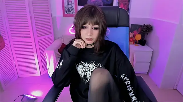 CrystallBloom online show from 11.05.25