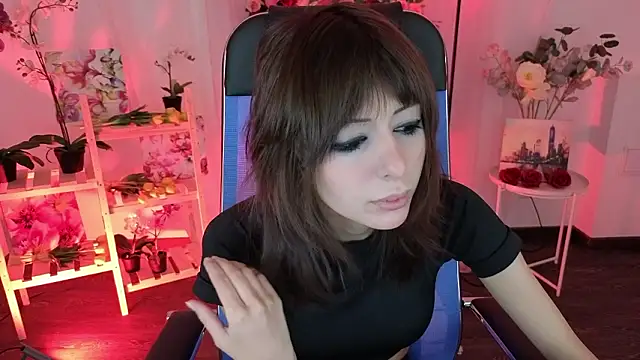 Snapshot of CrystallBloom chatting on 01.15.26 CrystallBloom online show from 01.15.26