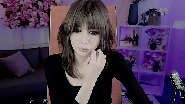 Snapshot of CrystallBloom chatting on 02.23.26 CrystallBloom online show from 02.23.26