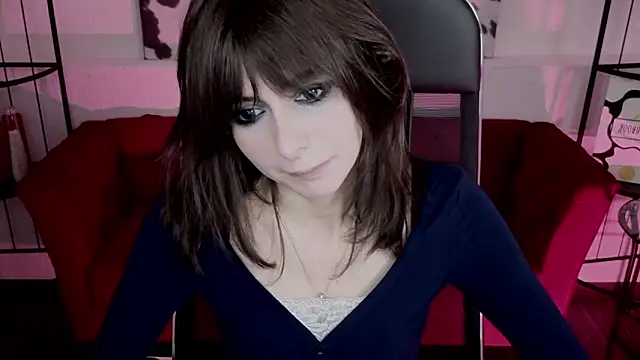 Snapshot of CrystallBloom chatting on 03.06.26 CrystallBloom online show from 03.06.26