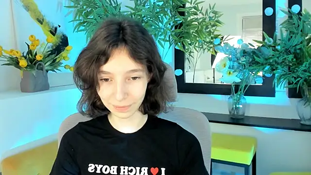 EmmanuellBrown online show from 11.12.25